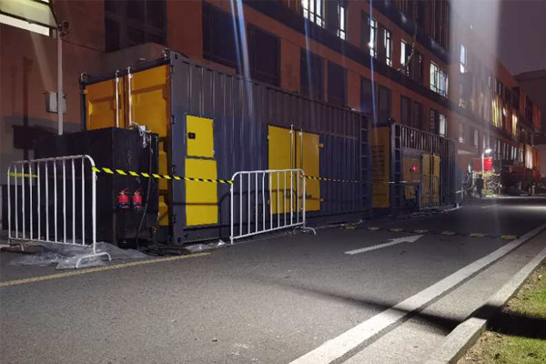 郴州柴油发电机组的输出电压是如何调节的？